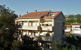 Apartments Macolic