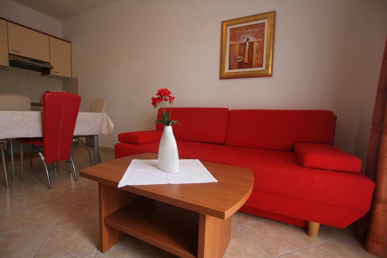 Apartments Macolic Rab Town Exterior foto